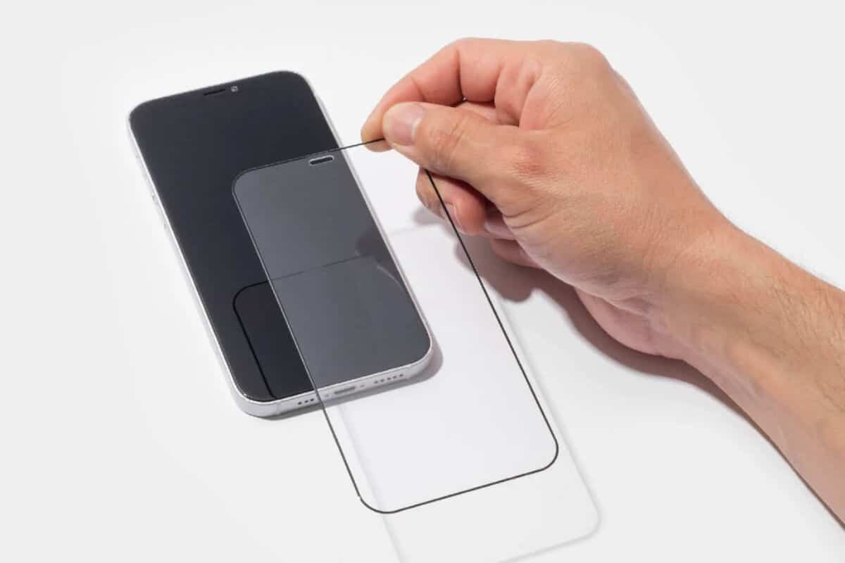 Get your iphone 12 pro max screen protector post thumbnail image